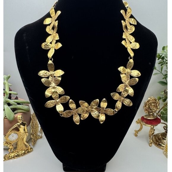 Vintage RLL Ralph Lauren Gold Tone Flower Design Gold Tone Necklace 17" Long - Picture 1 of 9